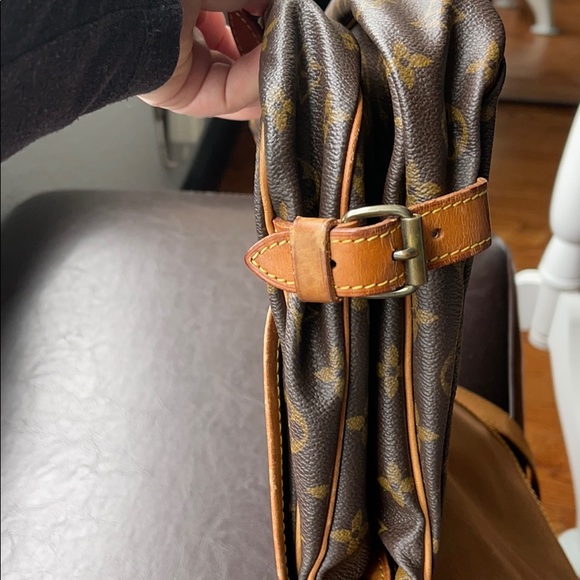 Louis Vuitton bag - Picture 7 of 11